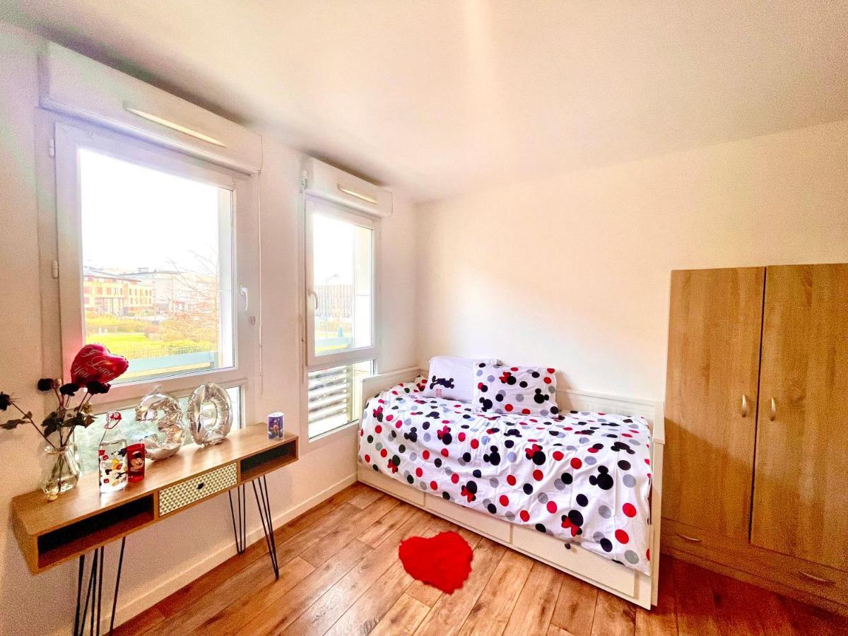 5 Min From Disneyland Cozy Retreat Διαμέρισμα Μοντεβρέν Εξωτερικό φωτογραφία